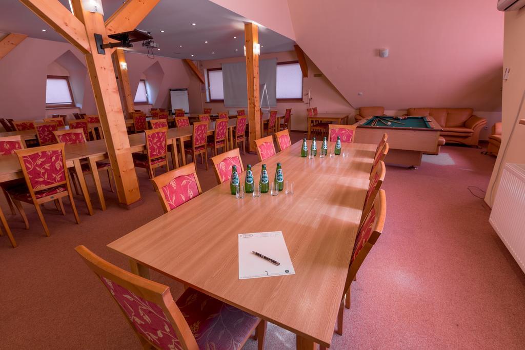 Fian - Noclegi I Konferencje W Centrum Zakopane Luaran gambar