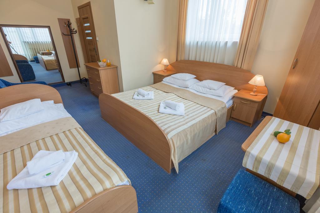 Fian - Noclegi I Konferencje W Centrum Zakopane Luaran gambar